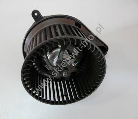 Mercedes Sprinter fan 0018305608 12V